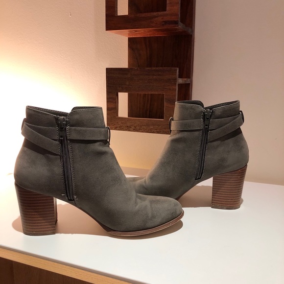 Expression Ankle Booties Size 8 - Picture 6 of 9